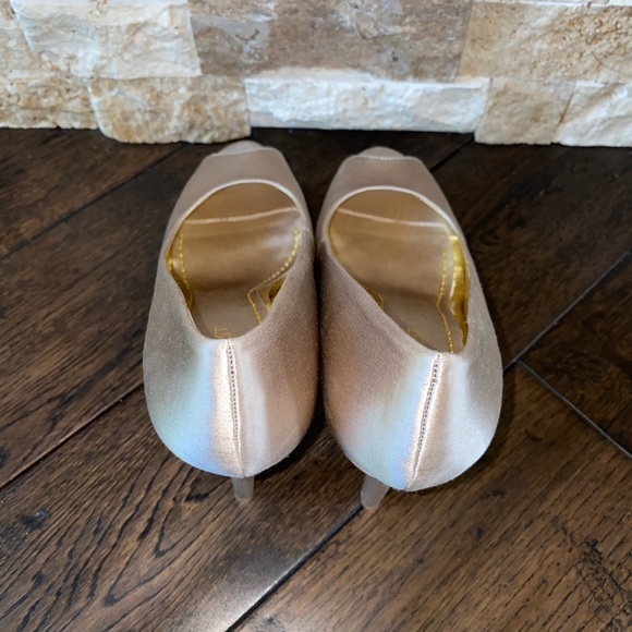 Satin platform heels - Picture 3 of 6